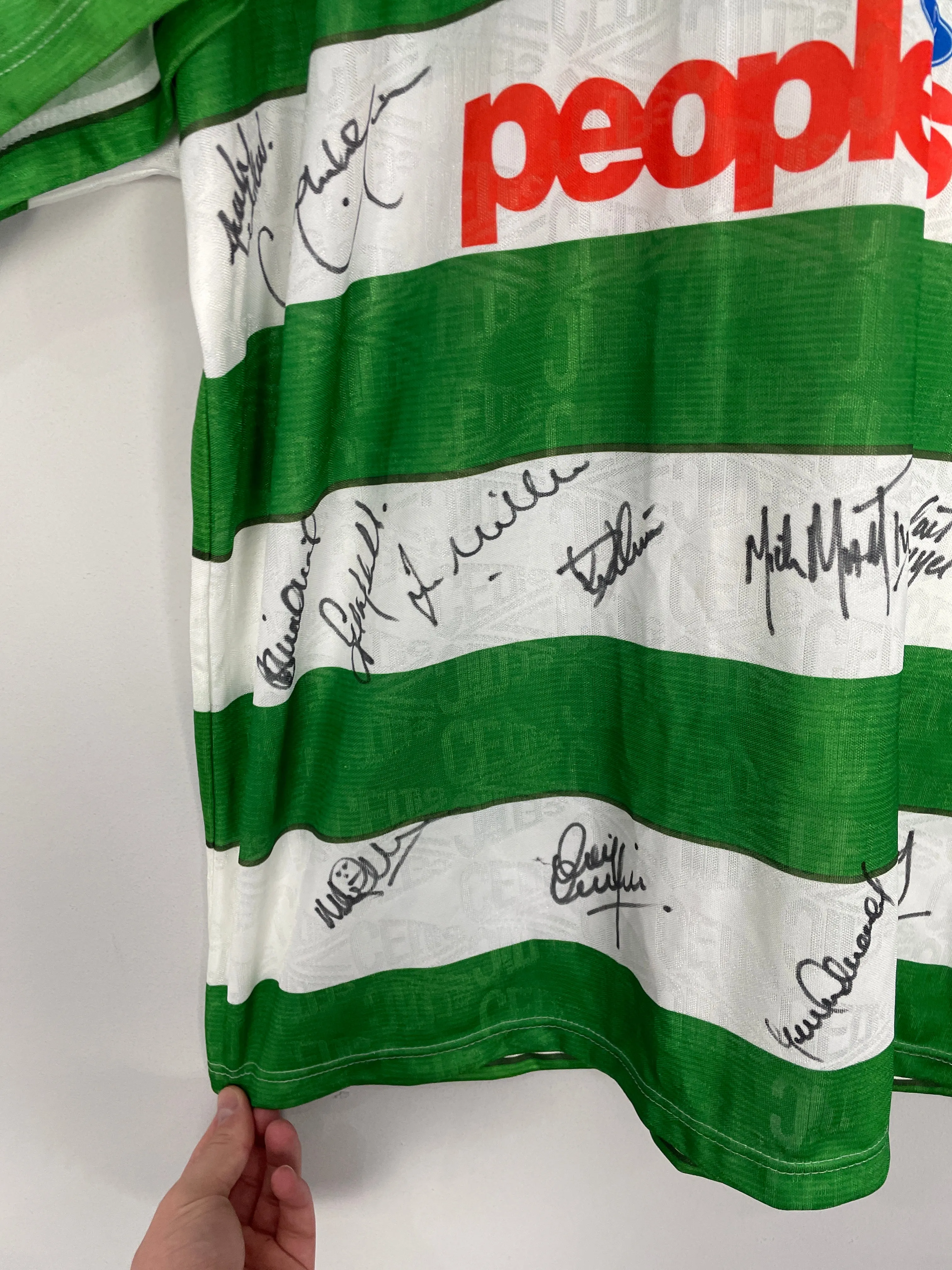 1991/92 CELTIC *SQUAD SIGNED* BNWT HOME SHIRT (L) UMBRO