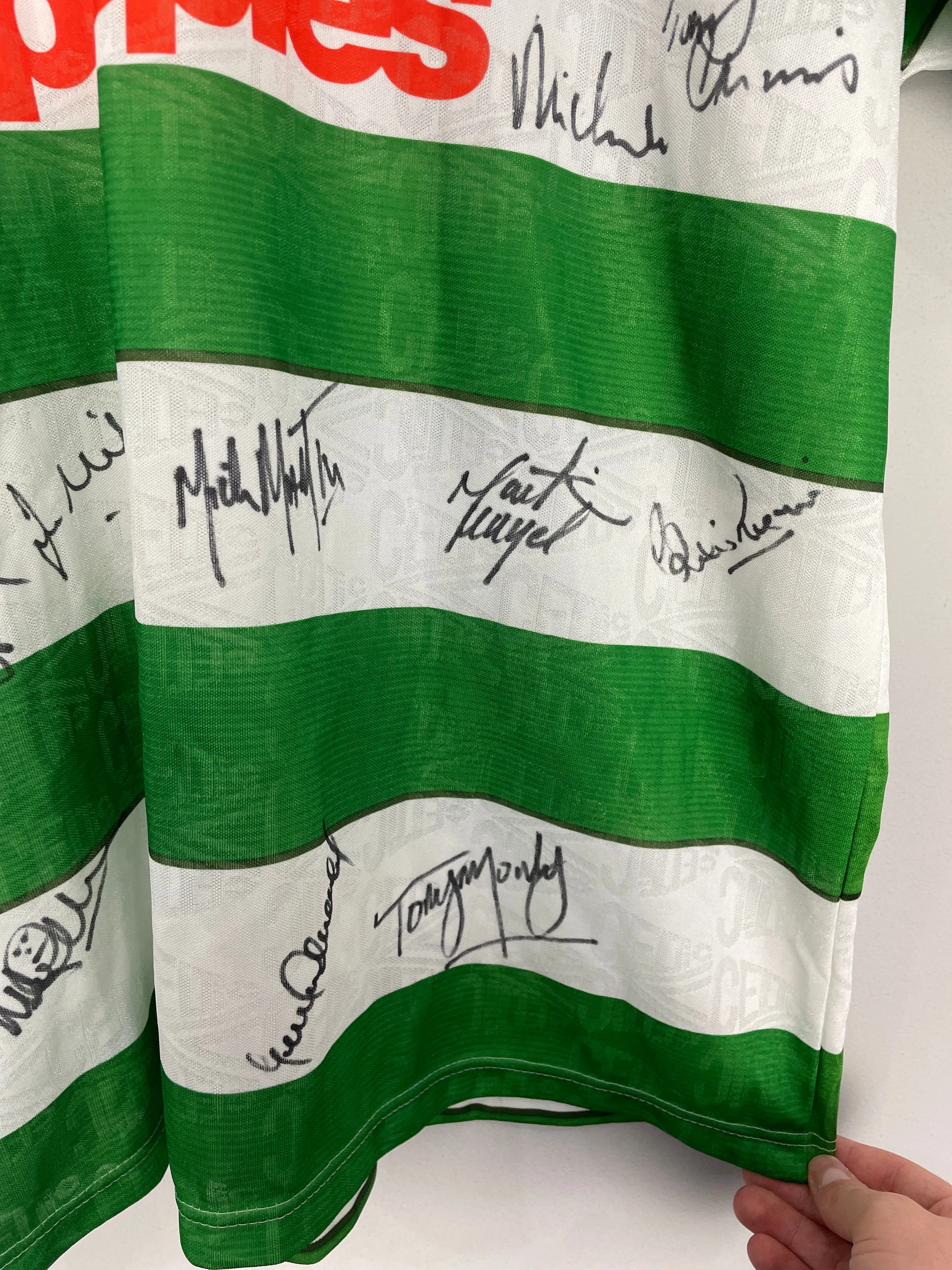 1991/92 CELTIC *SQUAD SIGNED* BNWT HOME SHIRT (L) UMBRO