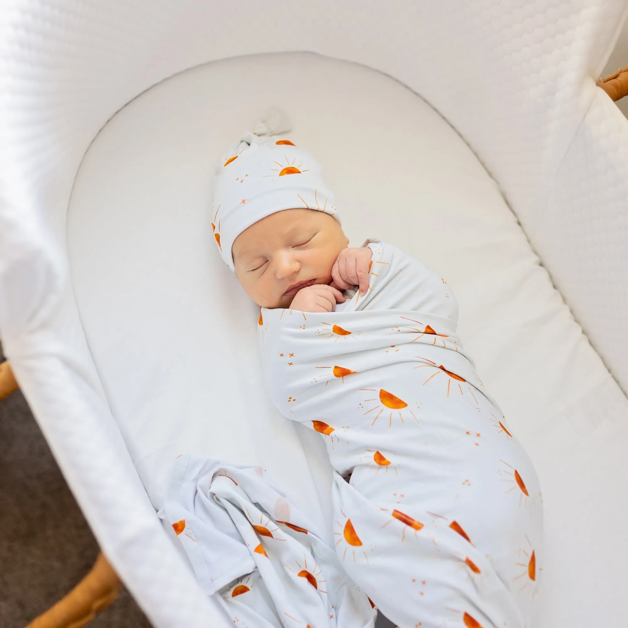 August Newborn Knot Hat