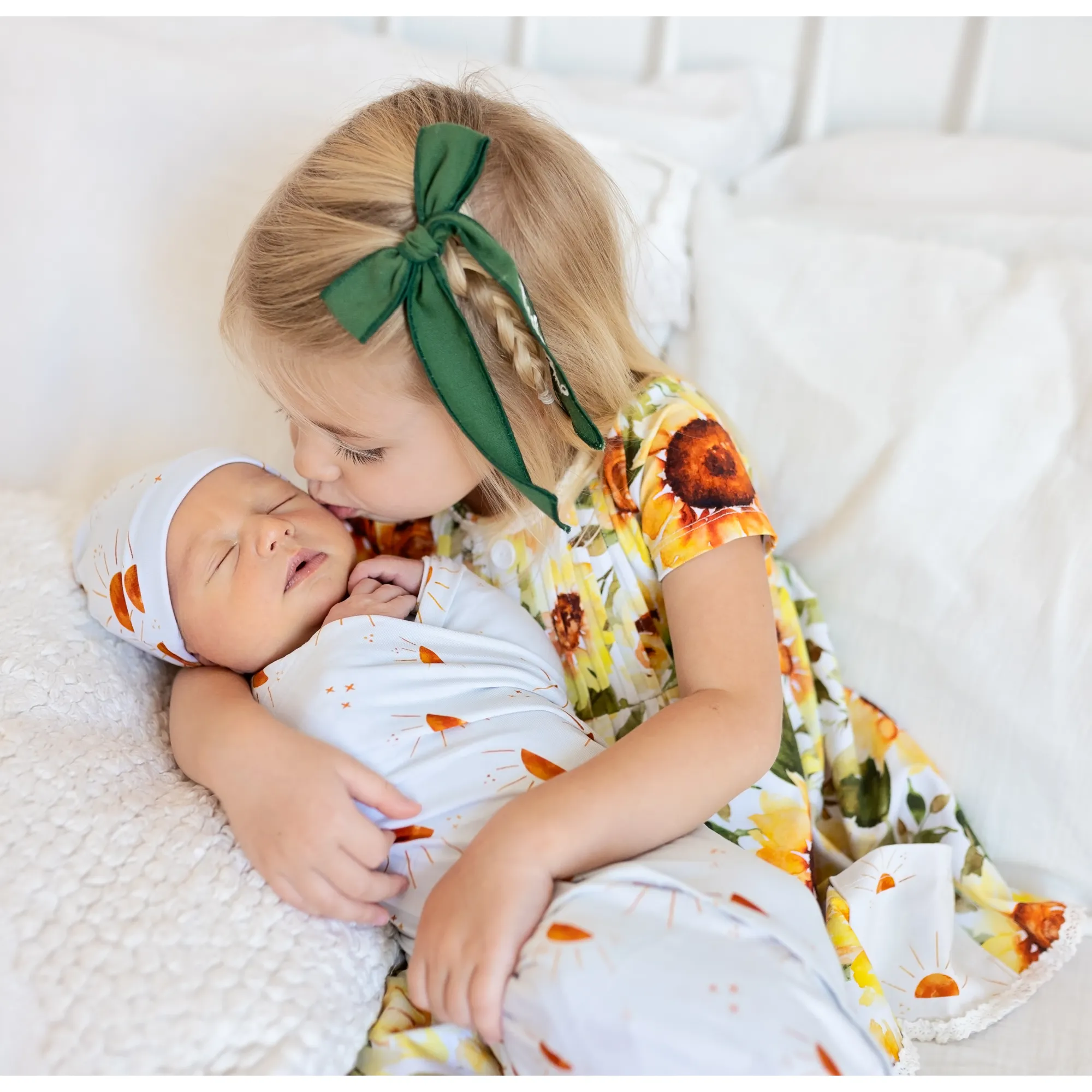 August Newborn Knot Hat